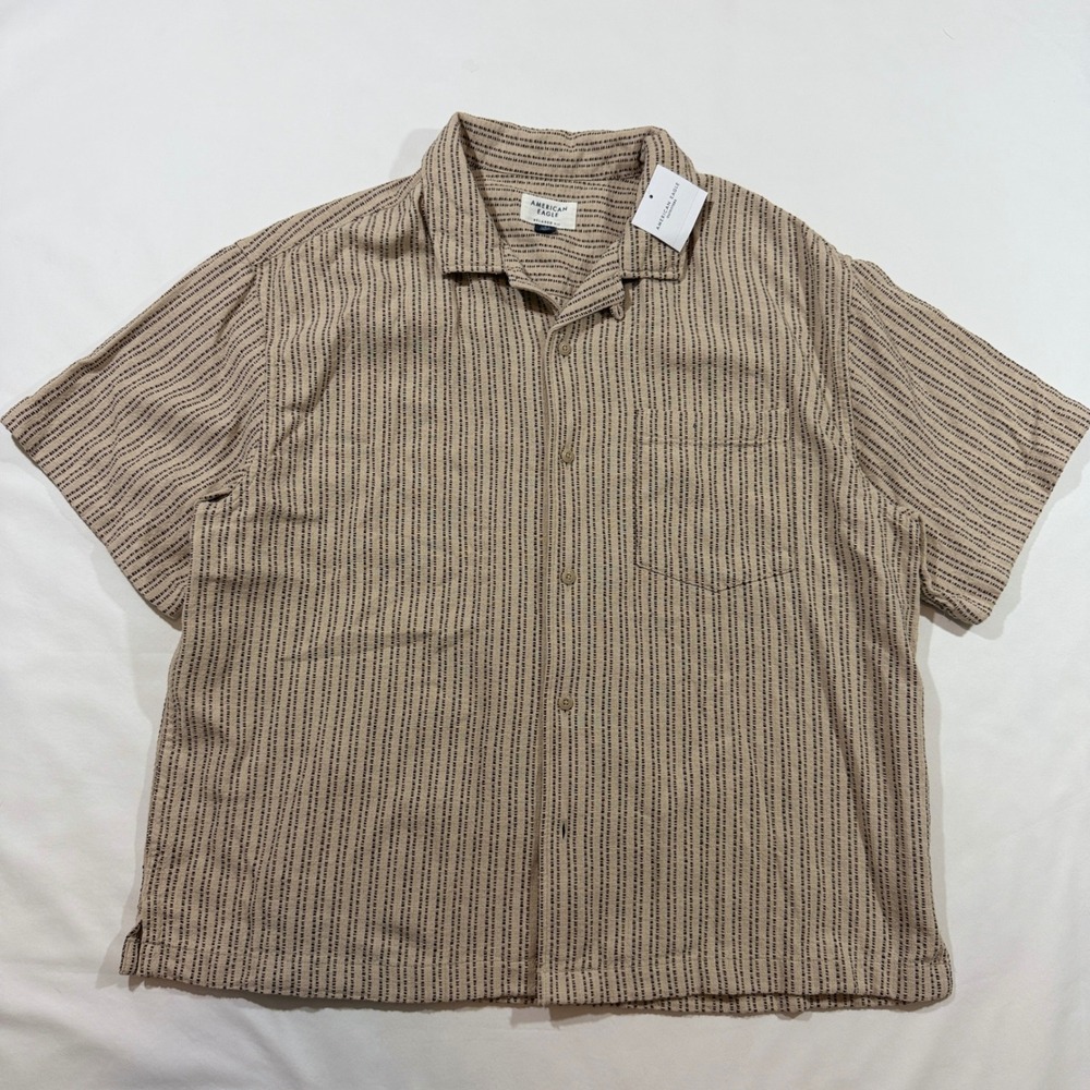 American Eagle Button Up Shirt Men Large Tan Striped Relaxed Fit Short Sleeve